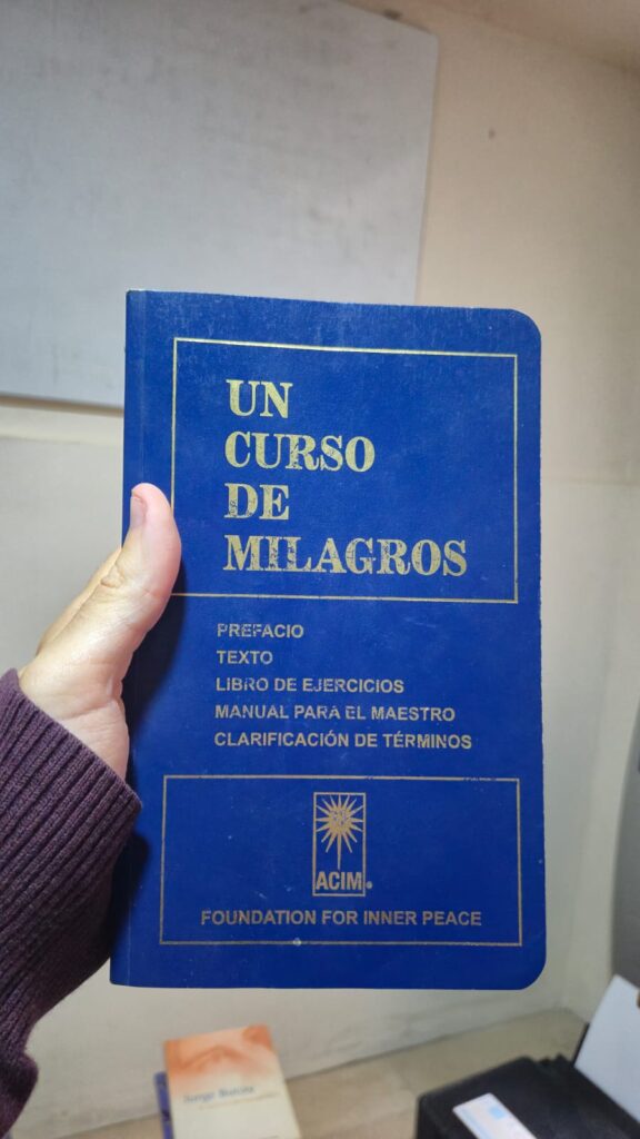 Un Curso de Milagros – Foundation for Inner Peace | Edición Completa ACIM
